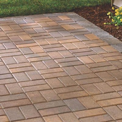 Holland Stone Pavers used for a home patio